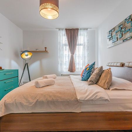 Wagner Estate Feel The Old Town Vibe Apartment Брашов Екстериор снимка