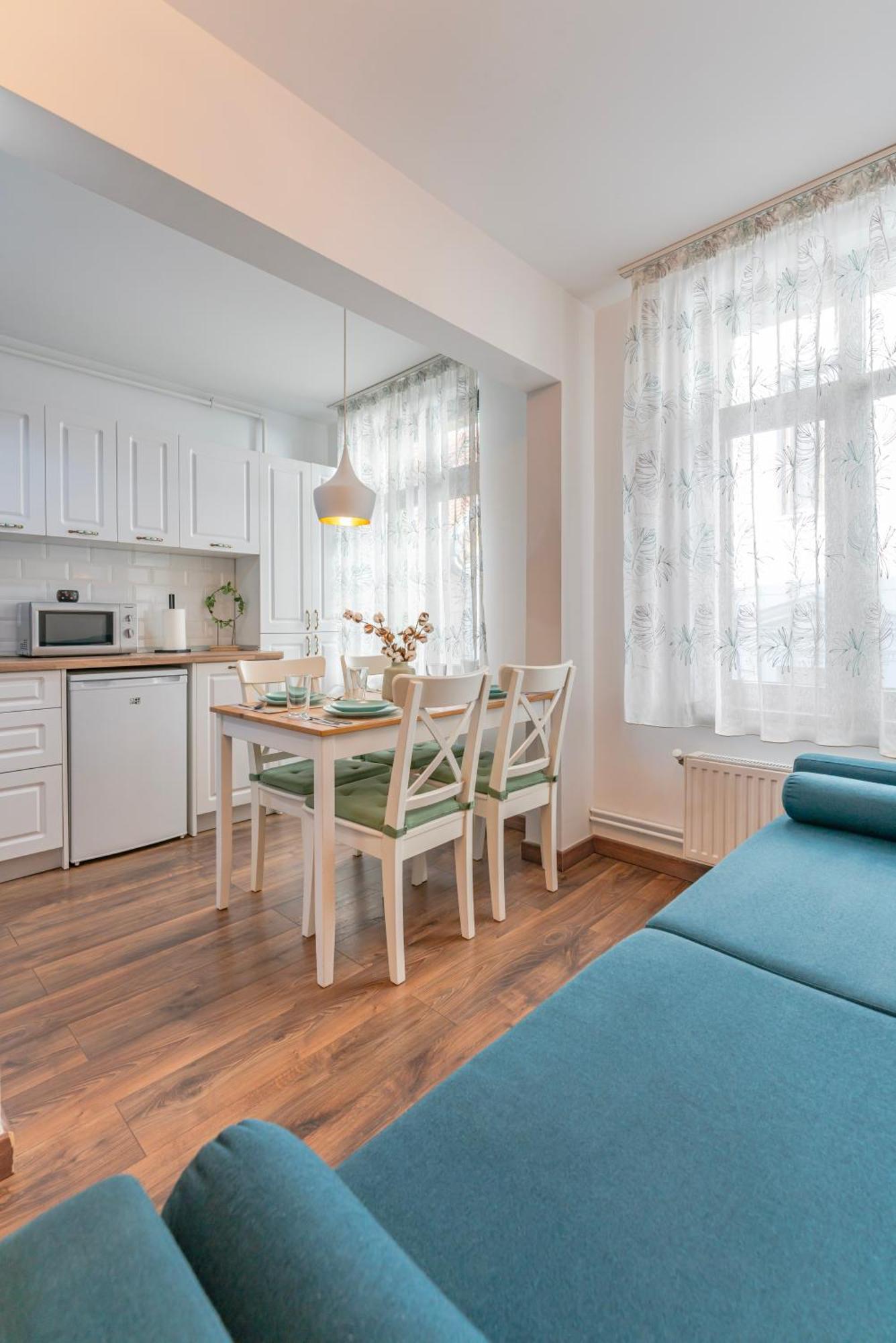 Wagner Estate Feel The Old Town Vibe Apartment Брашов Екстериор снимка