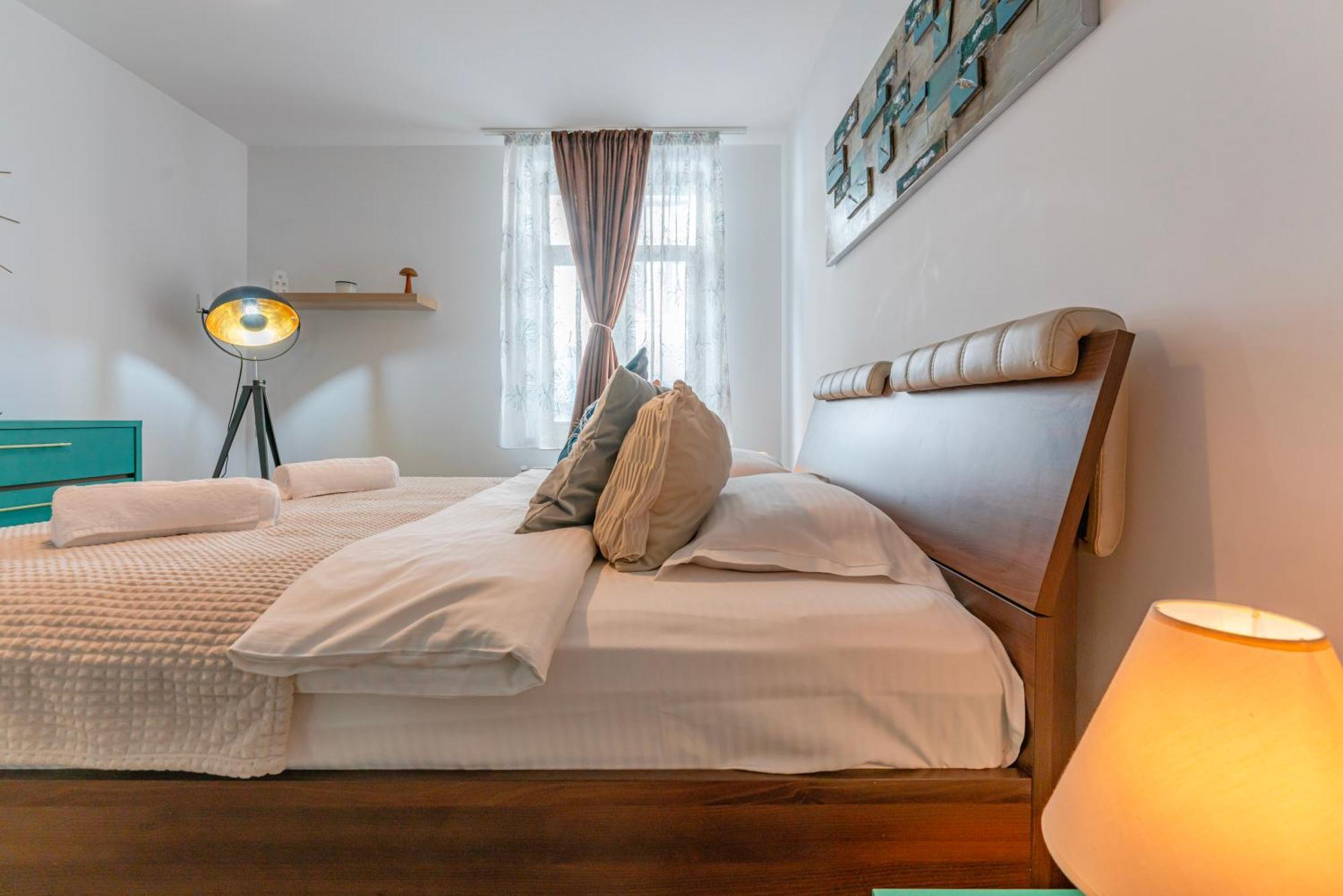 Wagner Estate Feel The Old Town Vibe Apartment Брашов Екстериор снимка