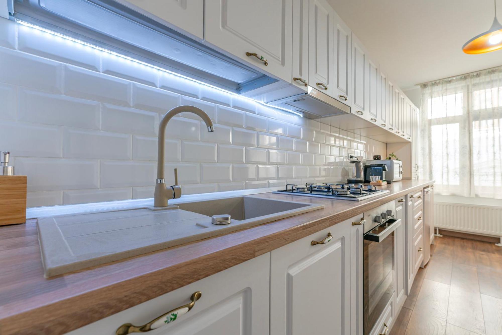 Wagner Estate Feel The Old Town Vibe Apartment Брашов Екстериор снимка